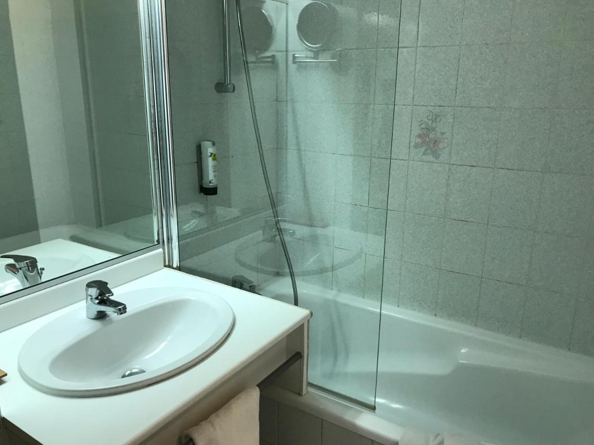 Logis La Villa Des Houx Aumale 外观 照片