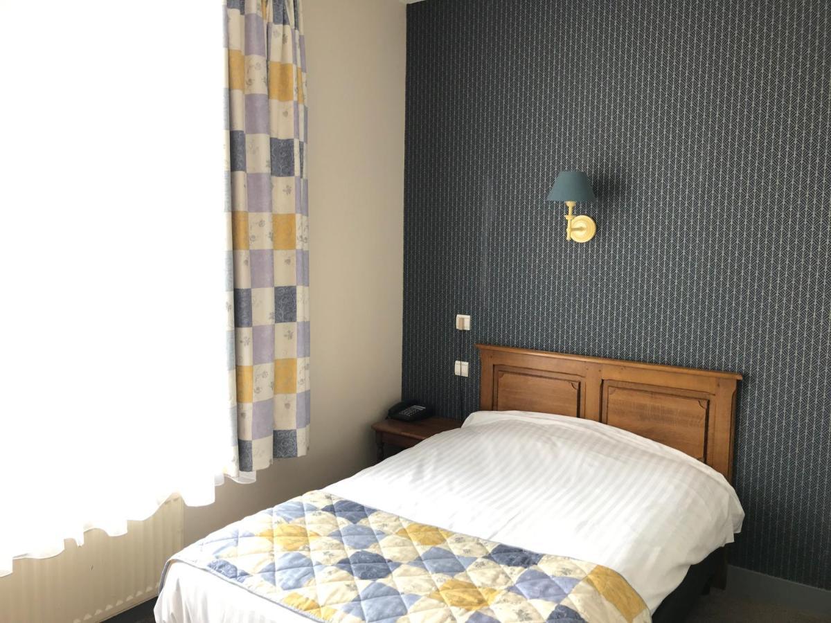 Logis La Villa Des Houx Aumale 外观 照片