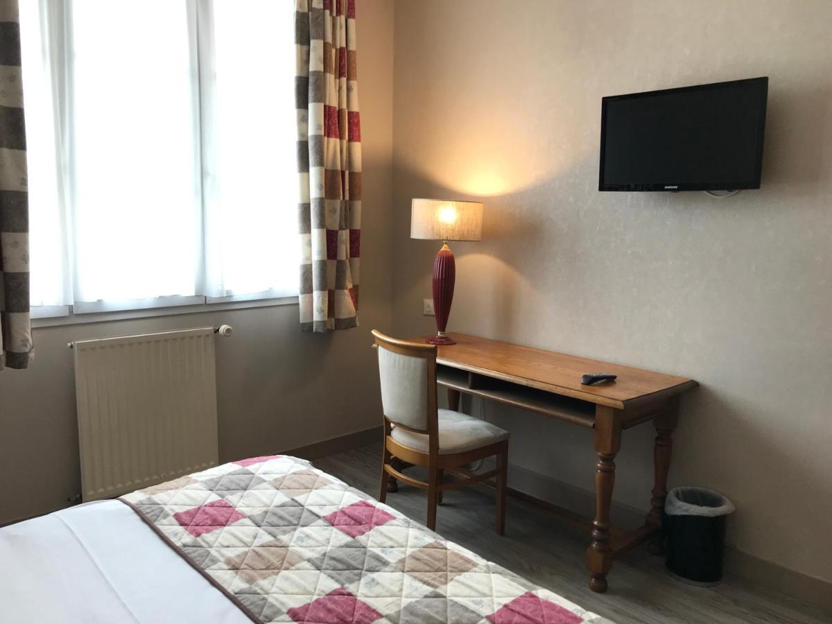 Logis La Villa Des Houx Aumale 外观 照片